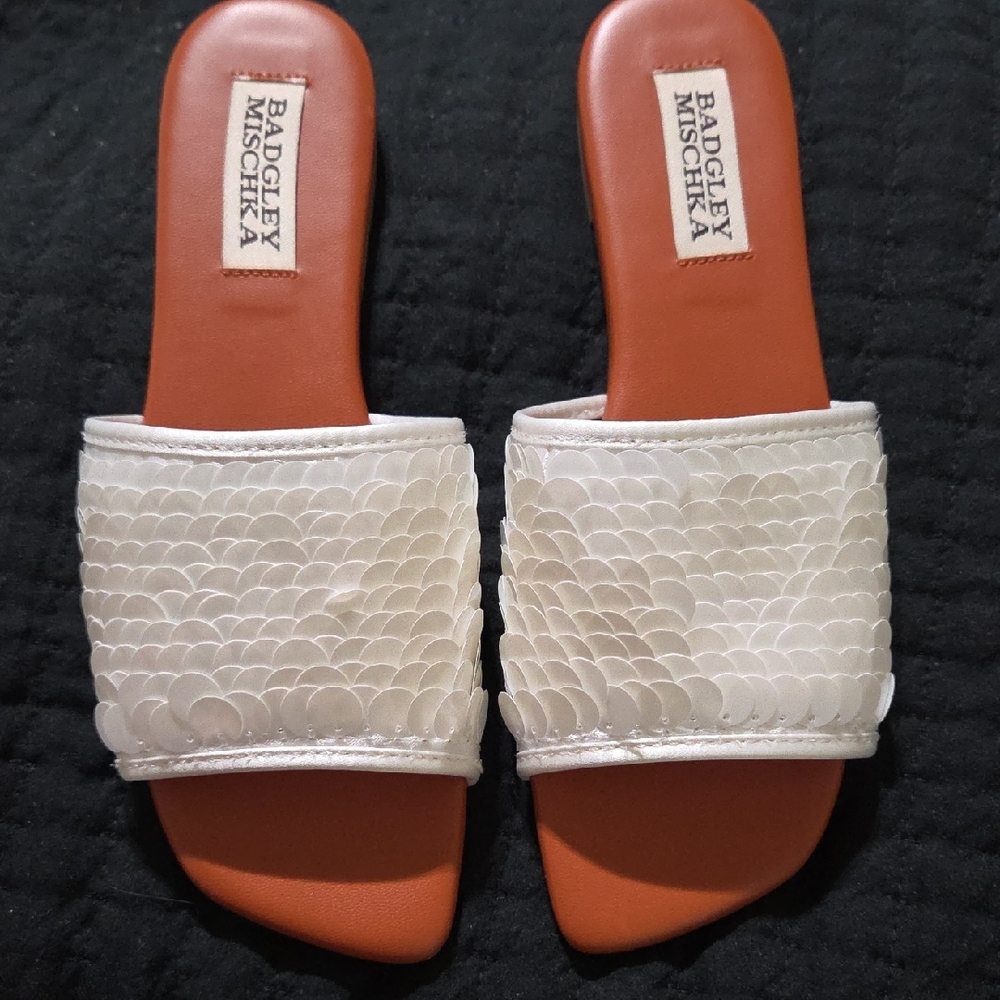 Badgley Mischka Cream Textured Slide Sandals